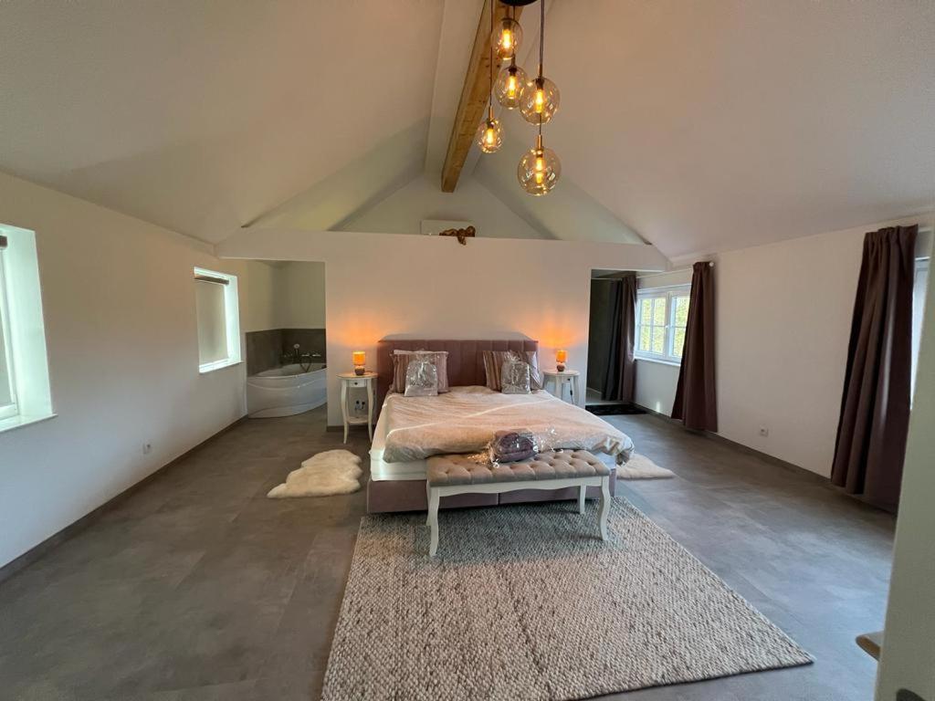 Horse Lodge De Belian Hannut 外观 照片